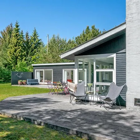 Holiday home Sighwith - 500m From The Sea In Ne Jutland By Interhome *